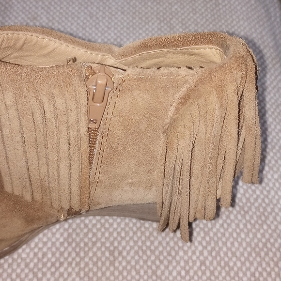 Lucky Brand Fringed Brown Suede Wedges - Picture 6 of 7